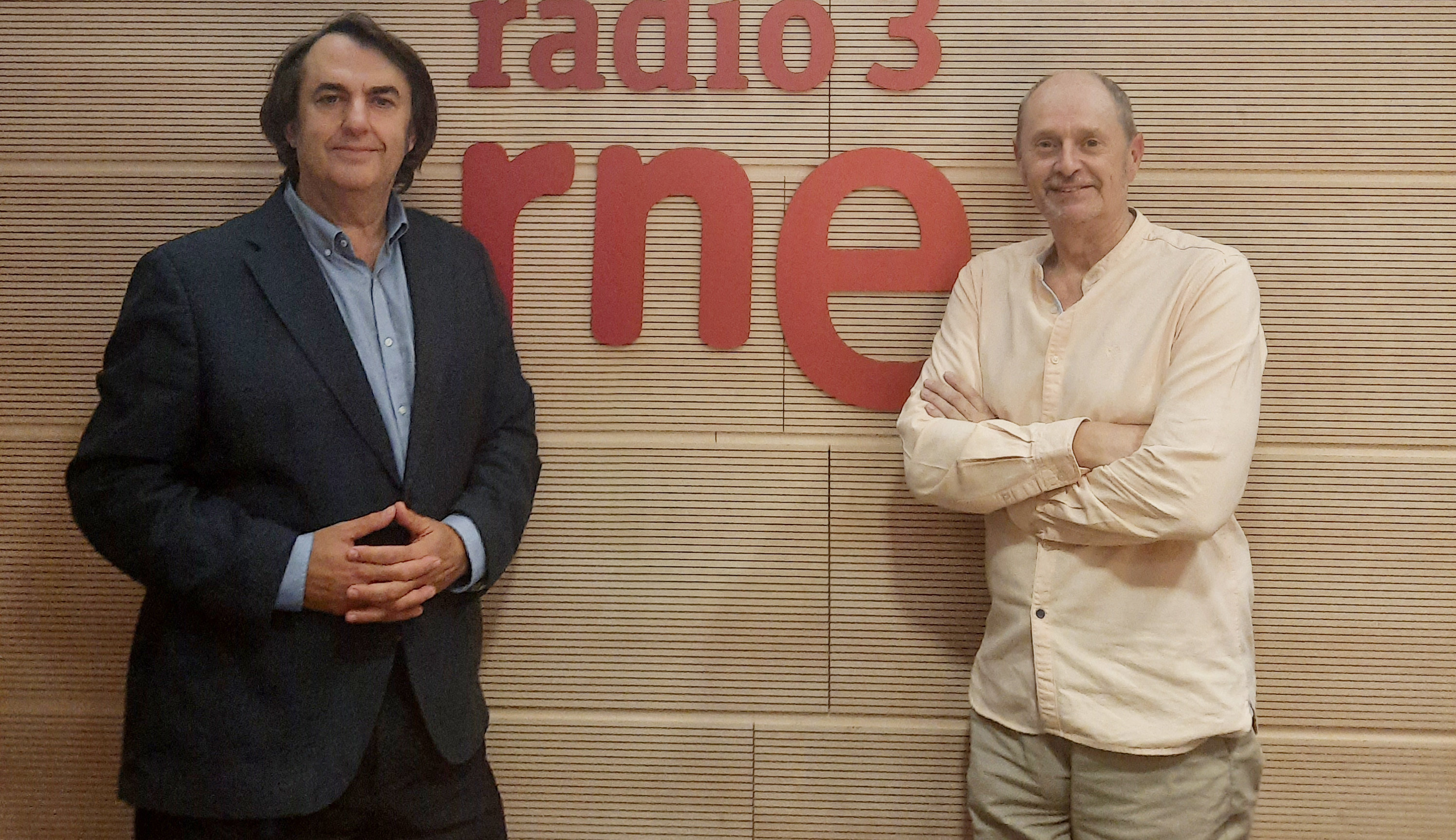 Miguel Ángel de Rus y Fernando Marías en el programa Sexto Continente de Radio Nacional de España